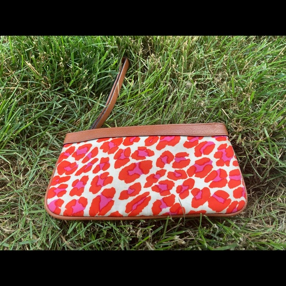 Kate Spade wristlet orange and pink leopard - Picture 2 of 3
